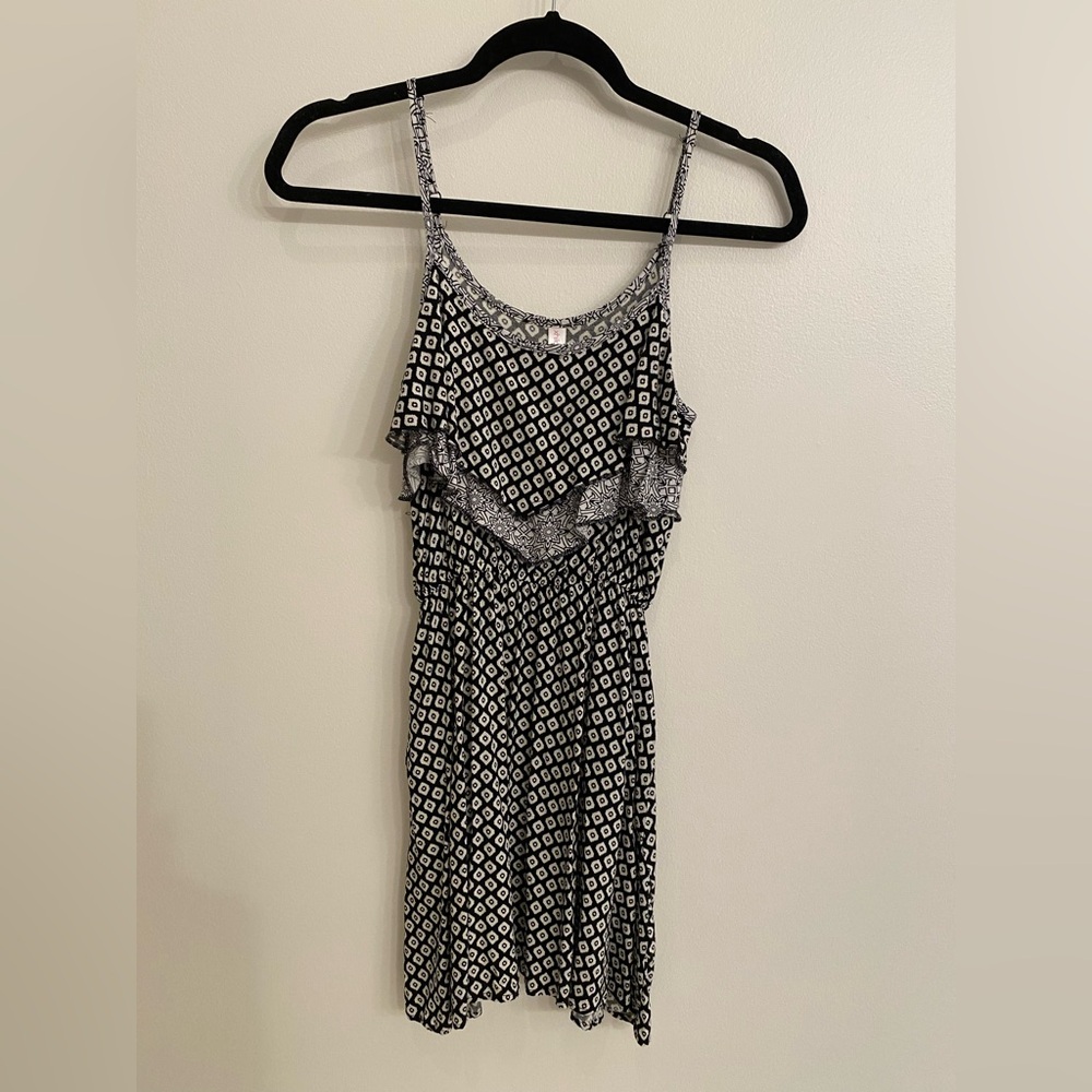 Dress, women’s xs, target, black & white